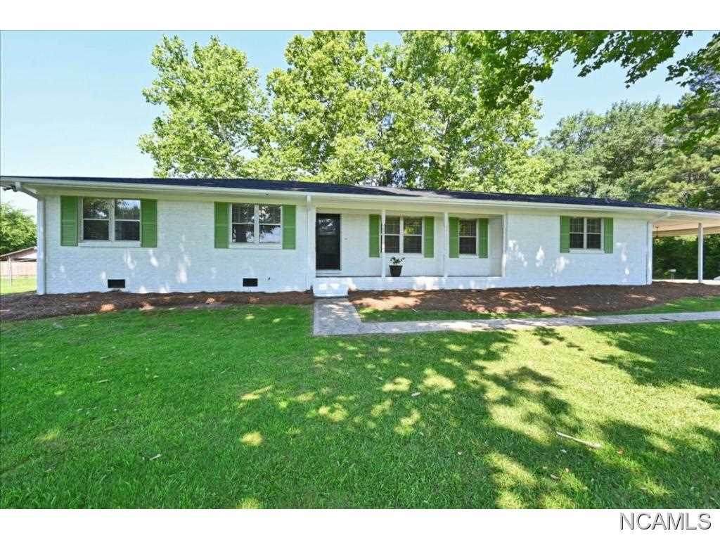 400 16TH AVE - Photo 1