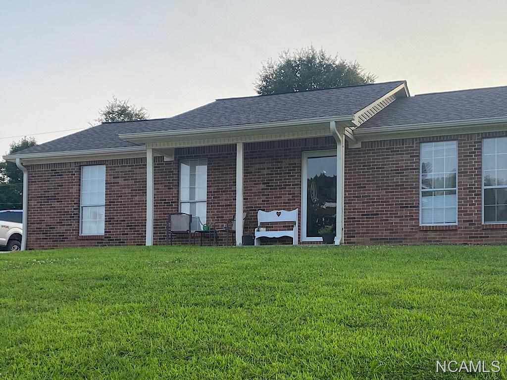 20 Eastwood Ln - Photo 1