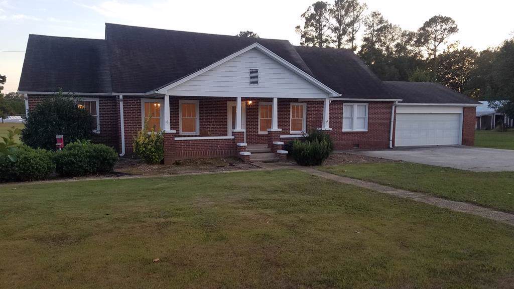 958 Bexar Ave E - Photo 1