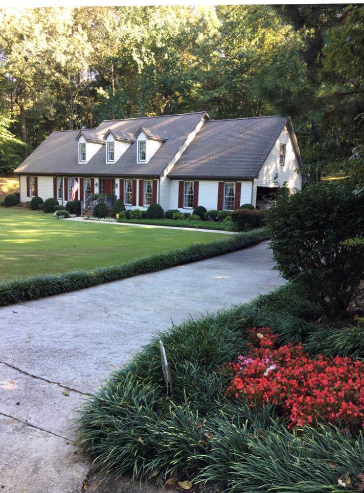 705 Dogwood Ln - Photo 1