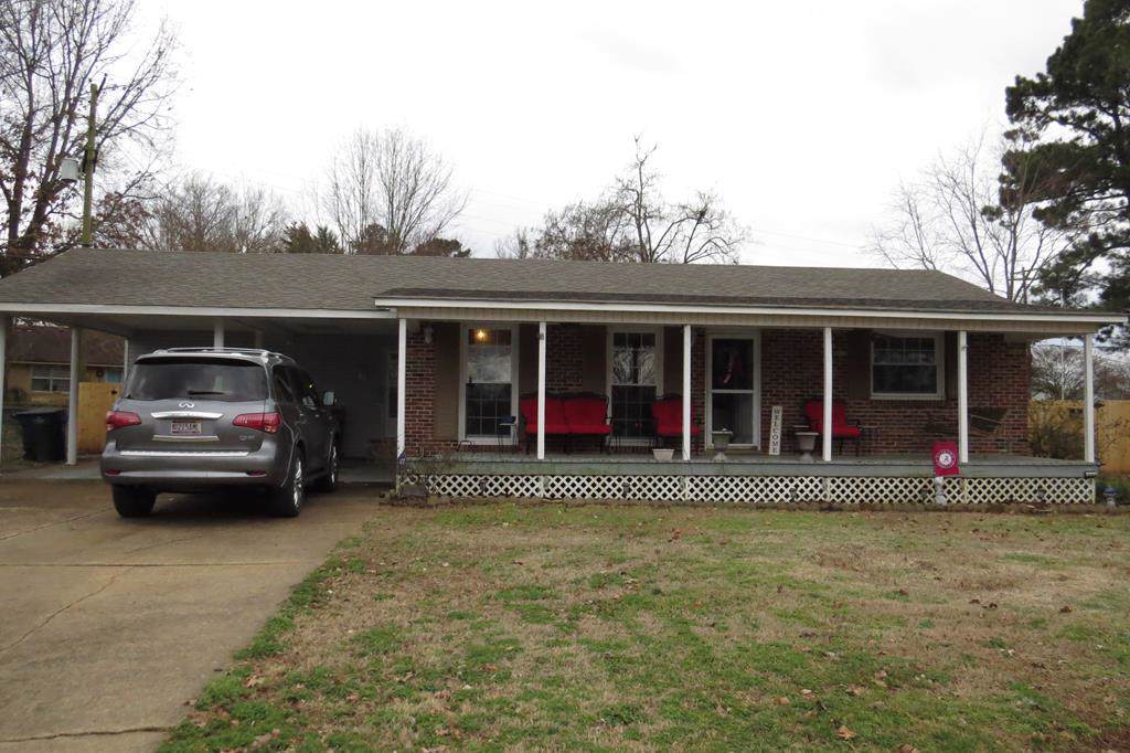 4002 Eastwood Dr - Photo 1