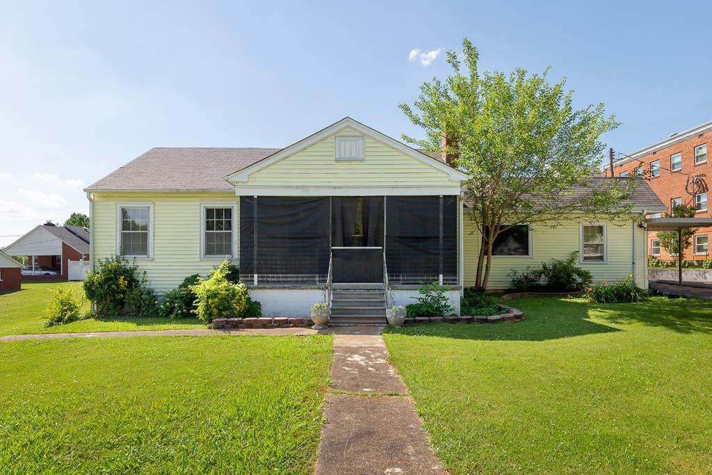 2903 14th Ave E - Photo 1