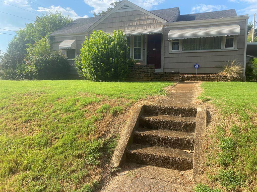 438 Cleveland Ave - Photo 1