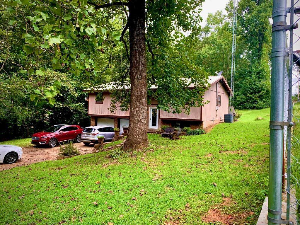 38 Hike Dr - Photo 1