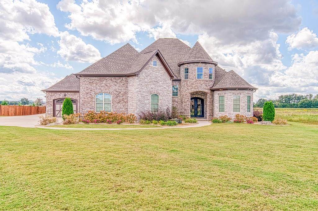 102 Dee Dr - Photo 1