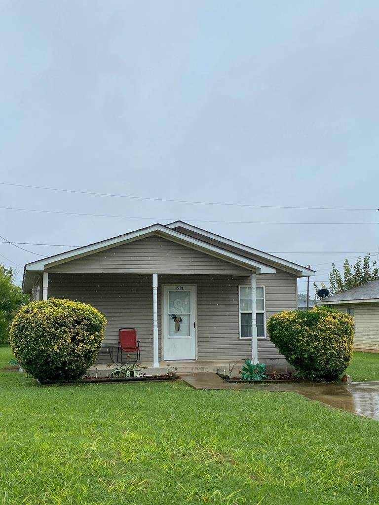 1514 Oak Grove Blvd - Photo 1