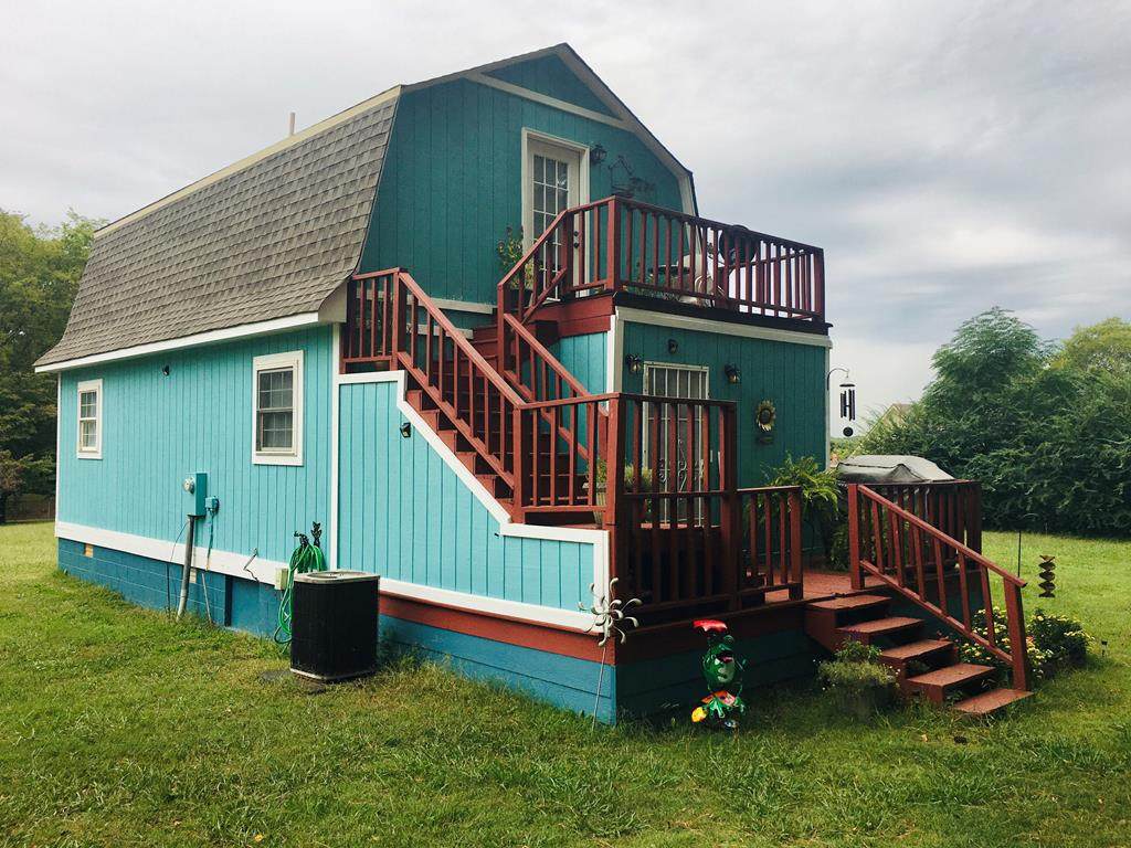 1353 Lee St - Photo 1