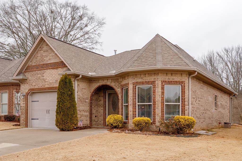 135 Cottage Ln - Photo 1