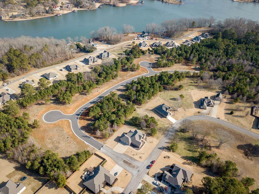 302 Kellylyn Lndg - Photo 1