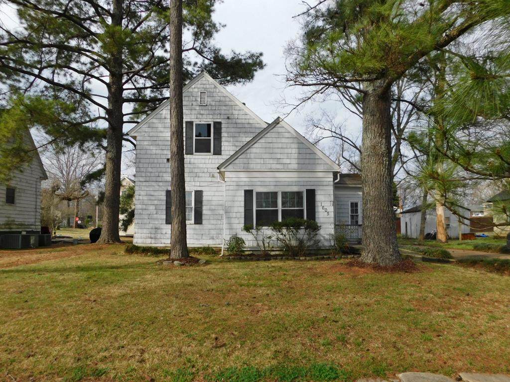 1605 Oak Grove Blvd - Photo 1