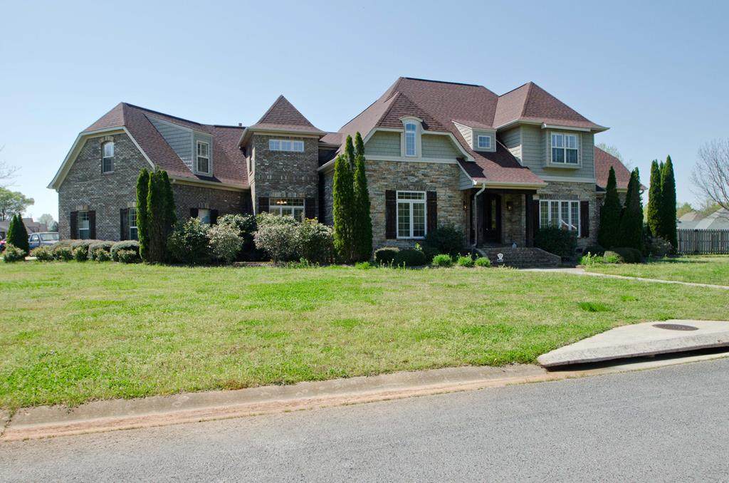 140 S Pointe - Photo 1