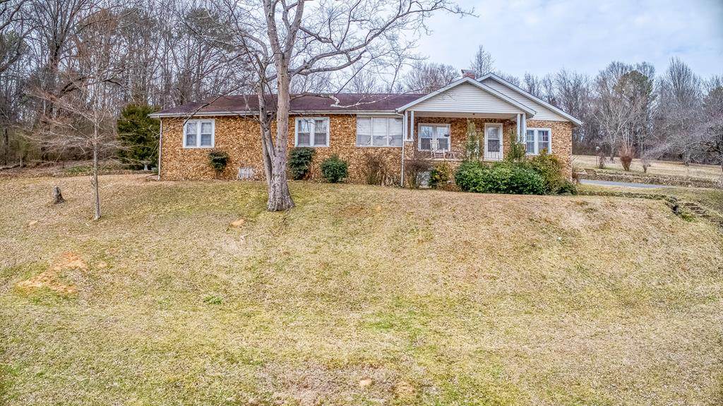 1407 Elm Dr - Photo 1