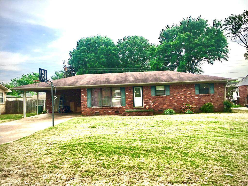 910 Waverly Ave - Photo 1
