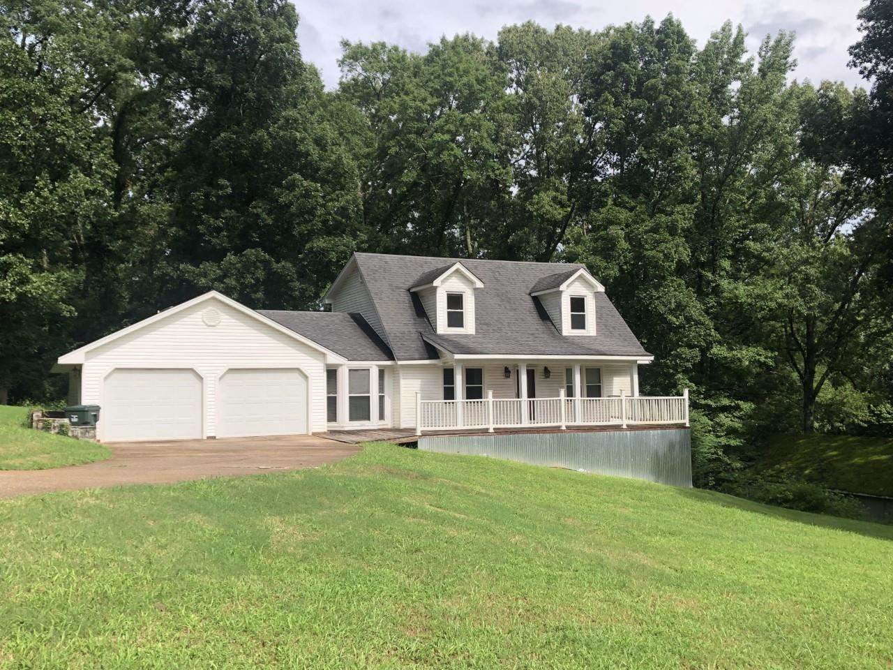 920 Rain Tree Drive - Photo 1