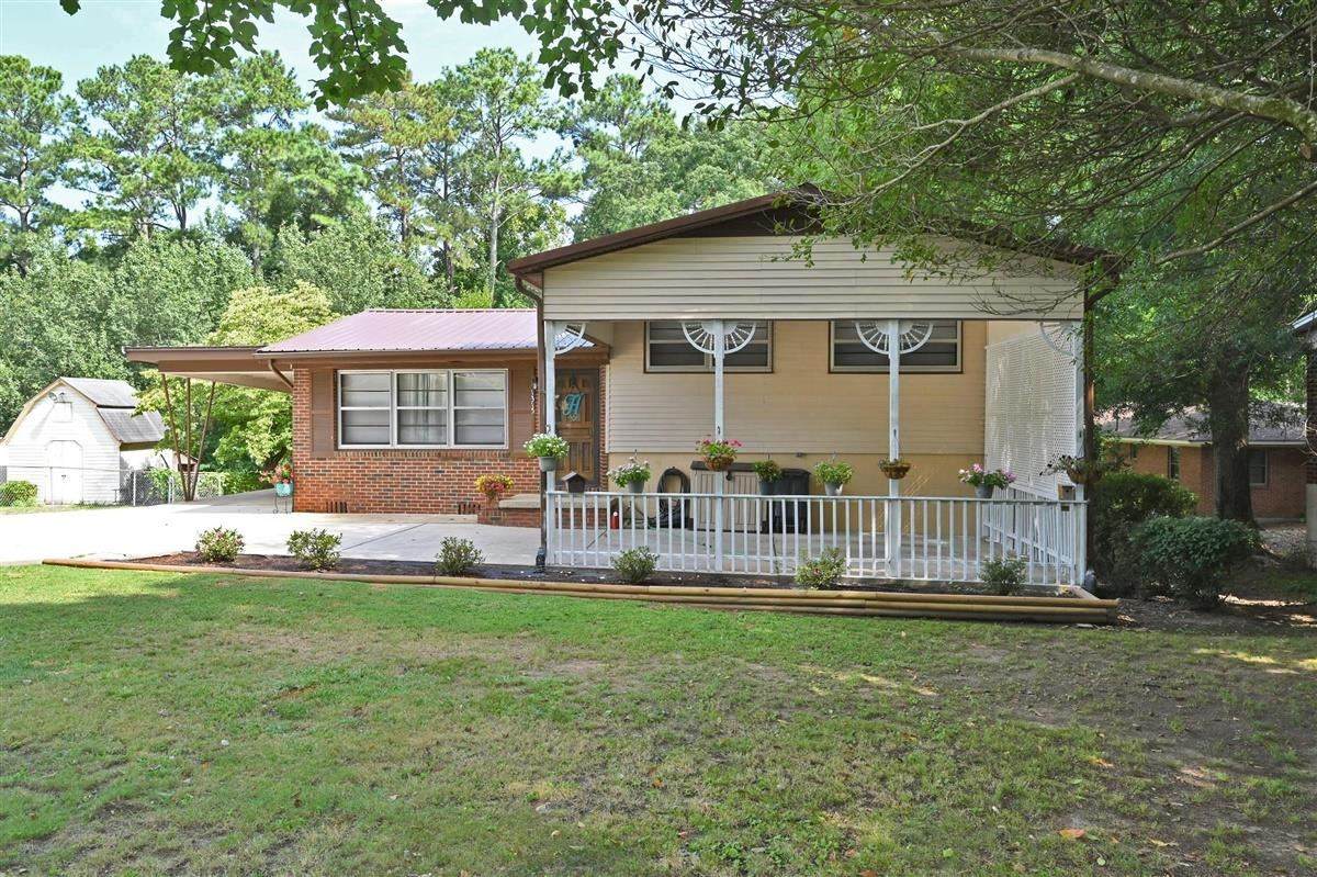 1315 Lakeside - Photo 1