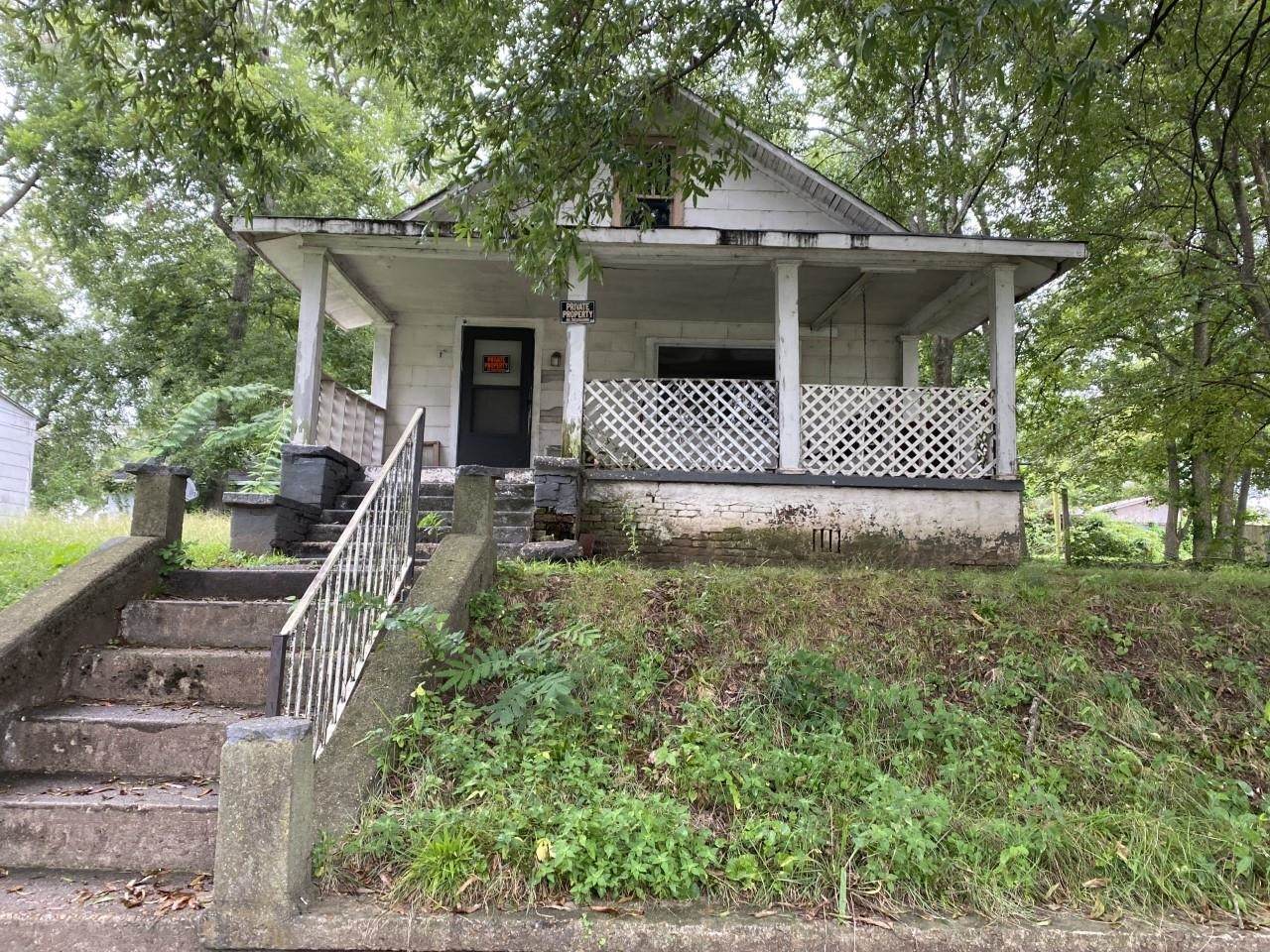 508 Atlanta Ave - Photo 1