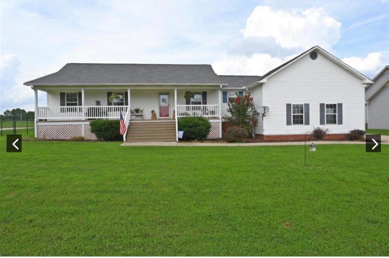 225 Pond View Dr - Photo 1