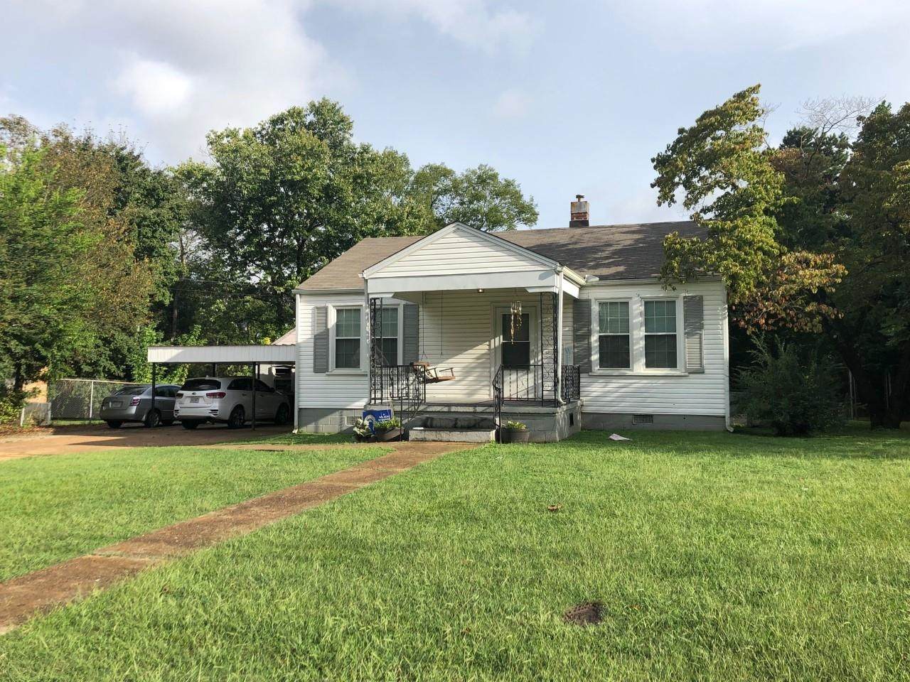109 Seymore Ave - Photo 1