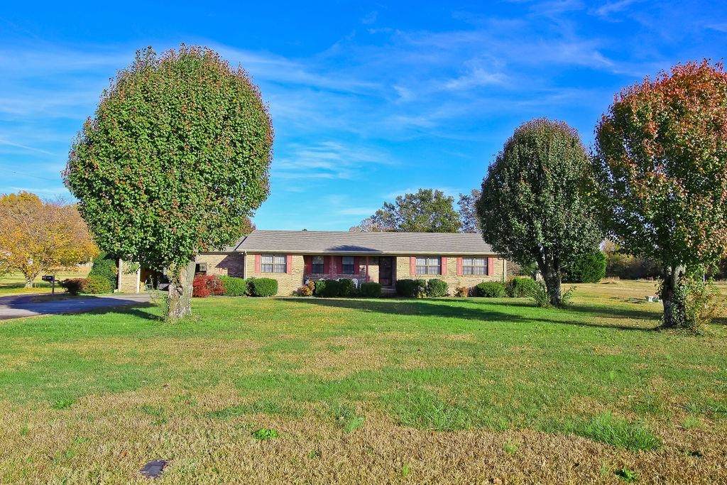 2400 Cook Ln - Photo 1