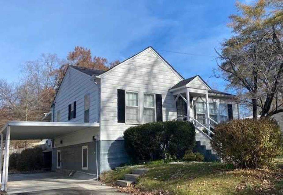 1323 Katherine St - Photo 1