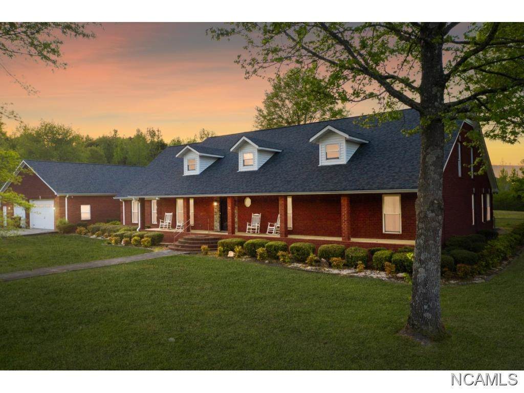 1518 Hart Dr - Photo 1