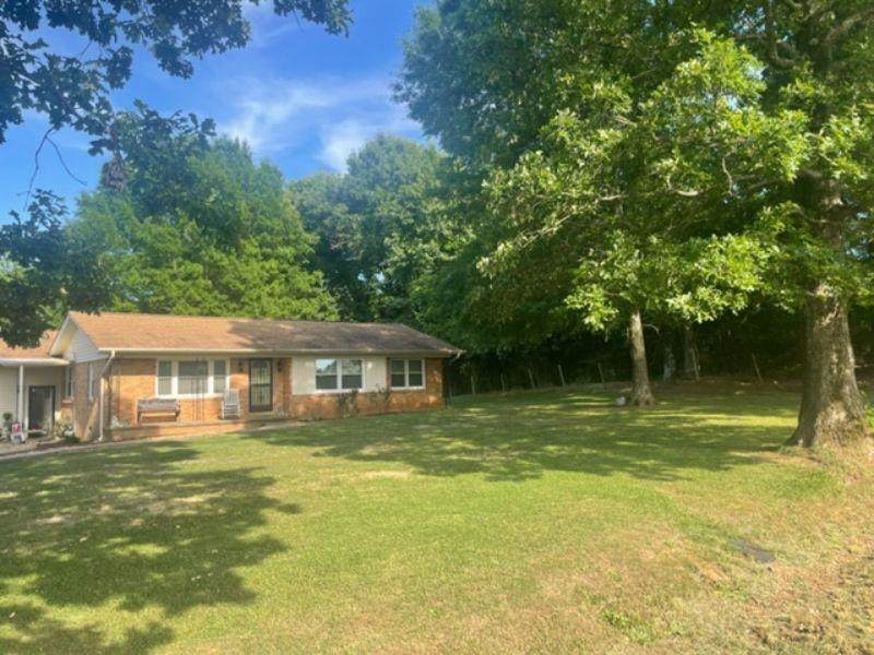 800 Morgan Dr - Photo 1
