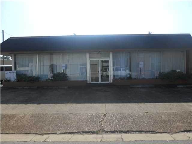 214 Nashville Ave - Photo 1