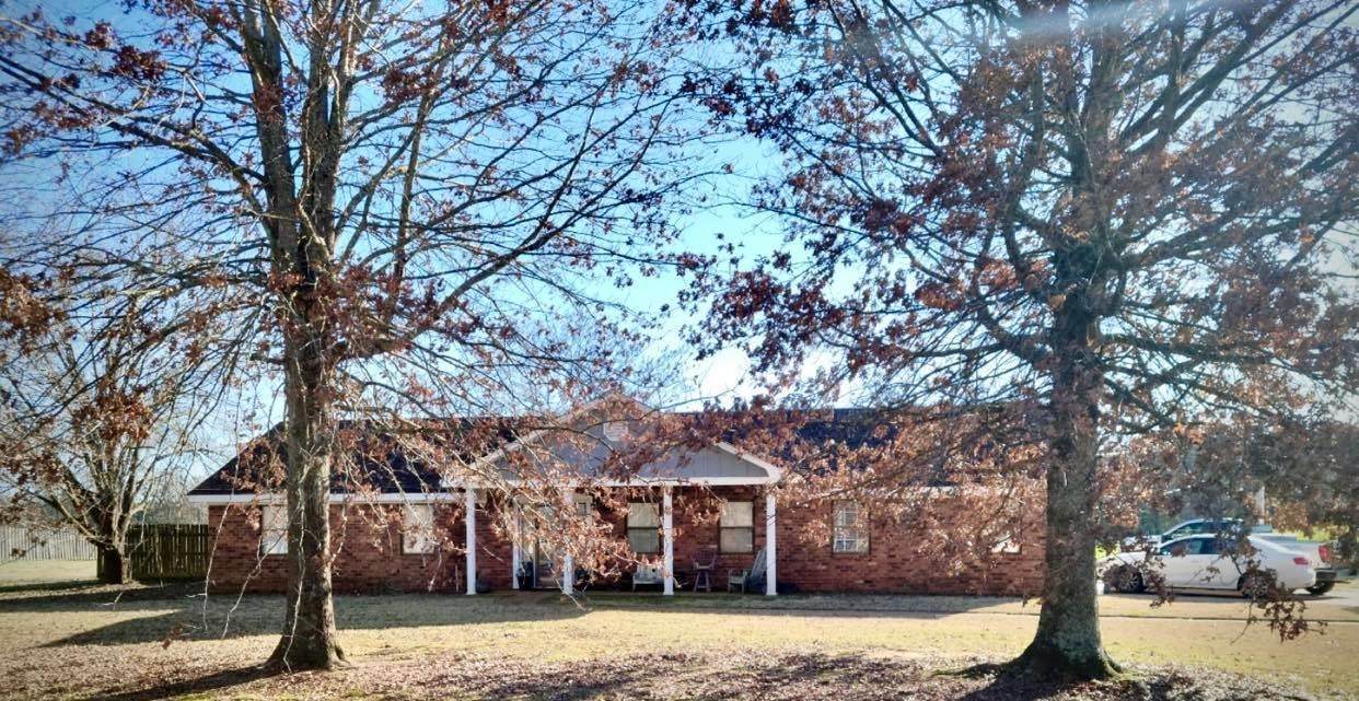 300 Co Rd 396 - Photo 1