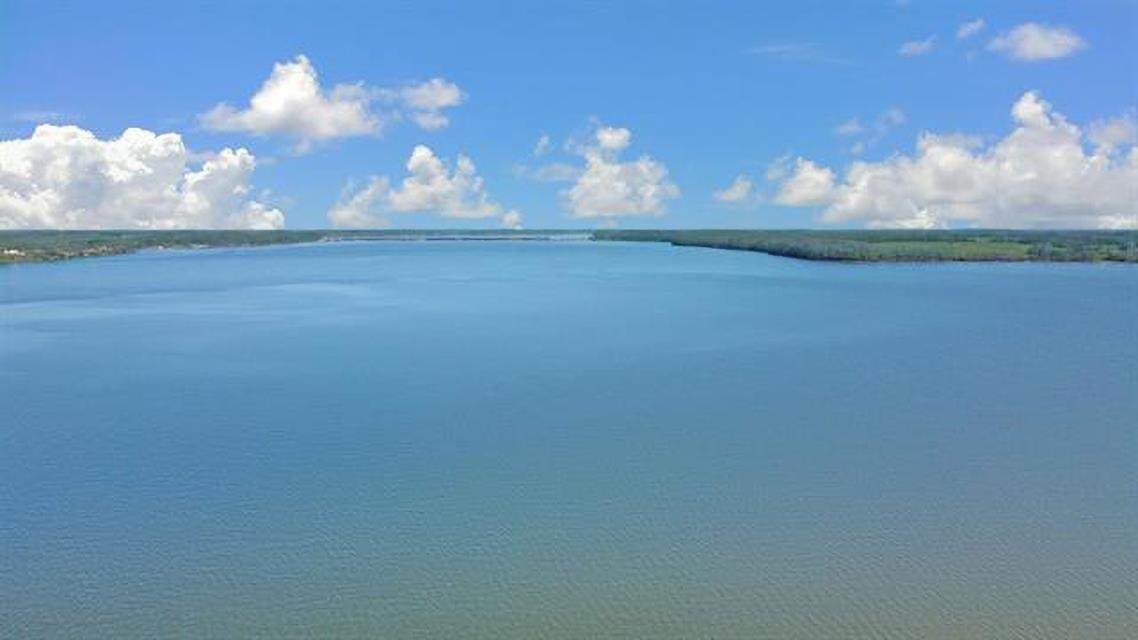 https://bt-photos.global.ssl.fastly.net/shoals/orig_boomver_1_527504-1.jpg
