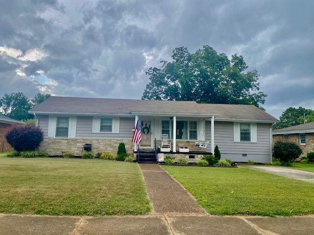 704 Cave St - Photo 1