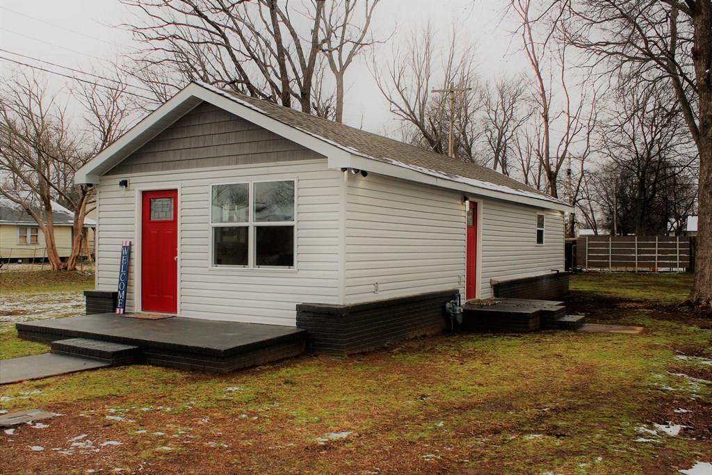 304 3rd Ave - Photo 1
