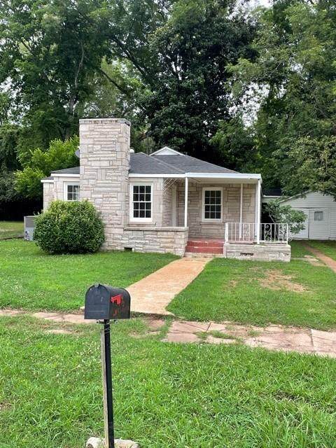402 North Commons St W - Photo 1