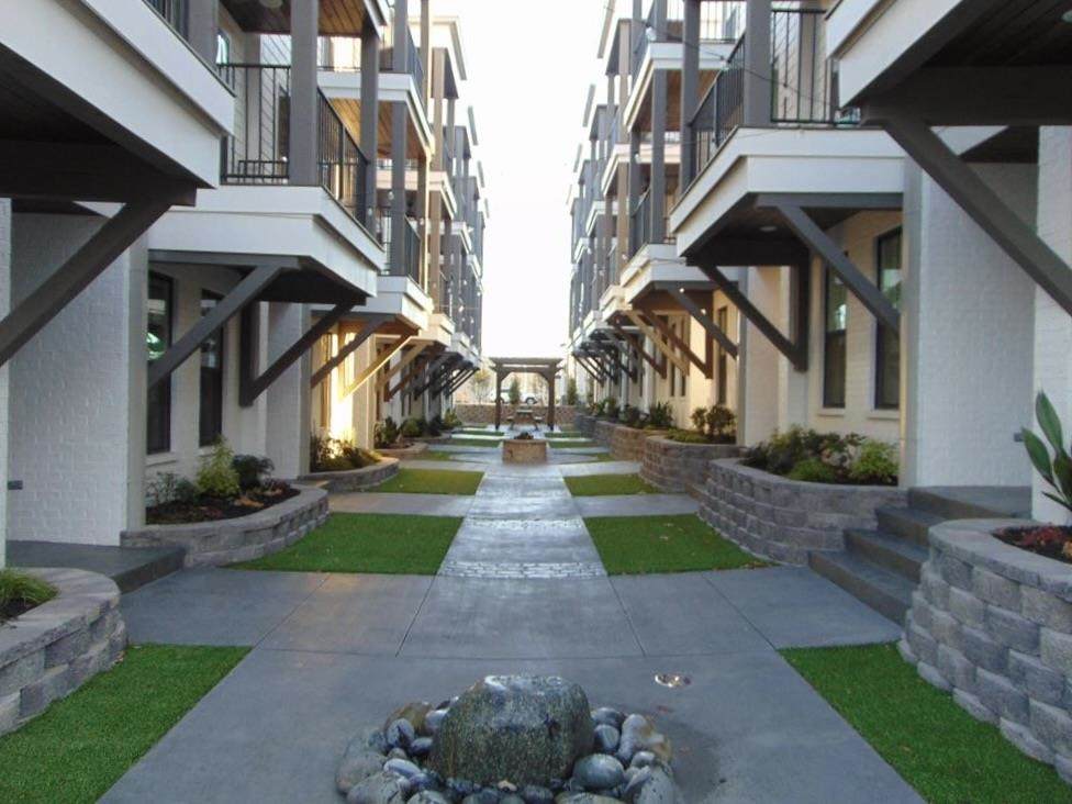 512 Mobile St - Photo 1