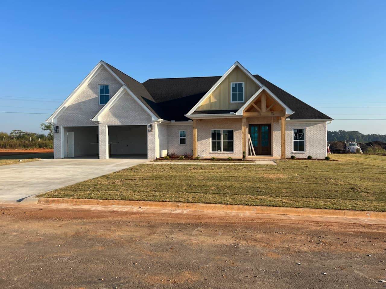 47 Todd Dr - Photo 1