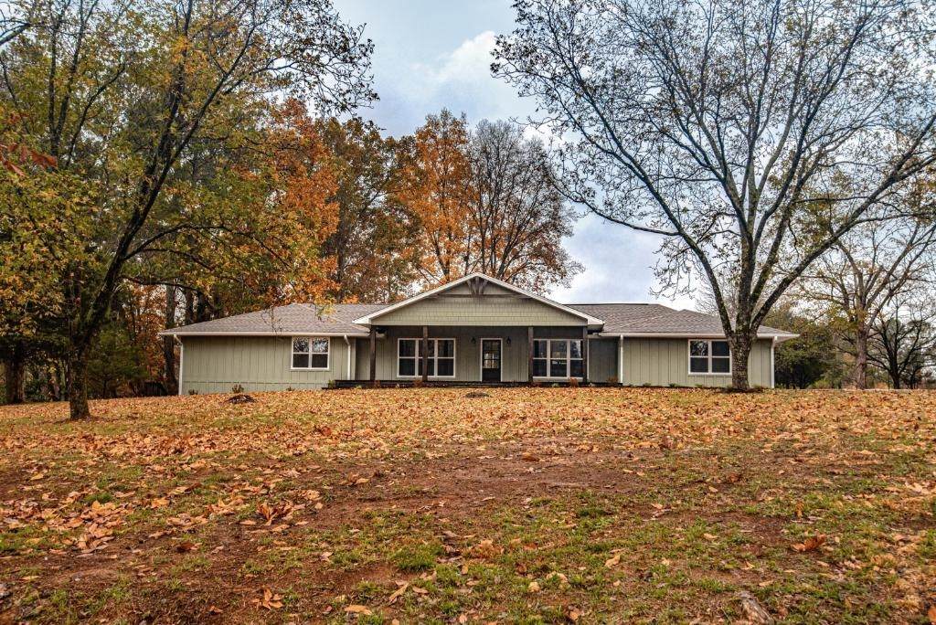 45 Vaughn Ave - Photo 1