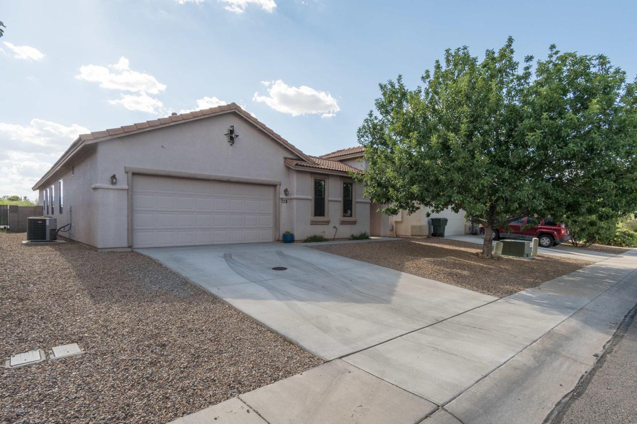 728 Hayes Drive - Photo 1