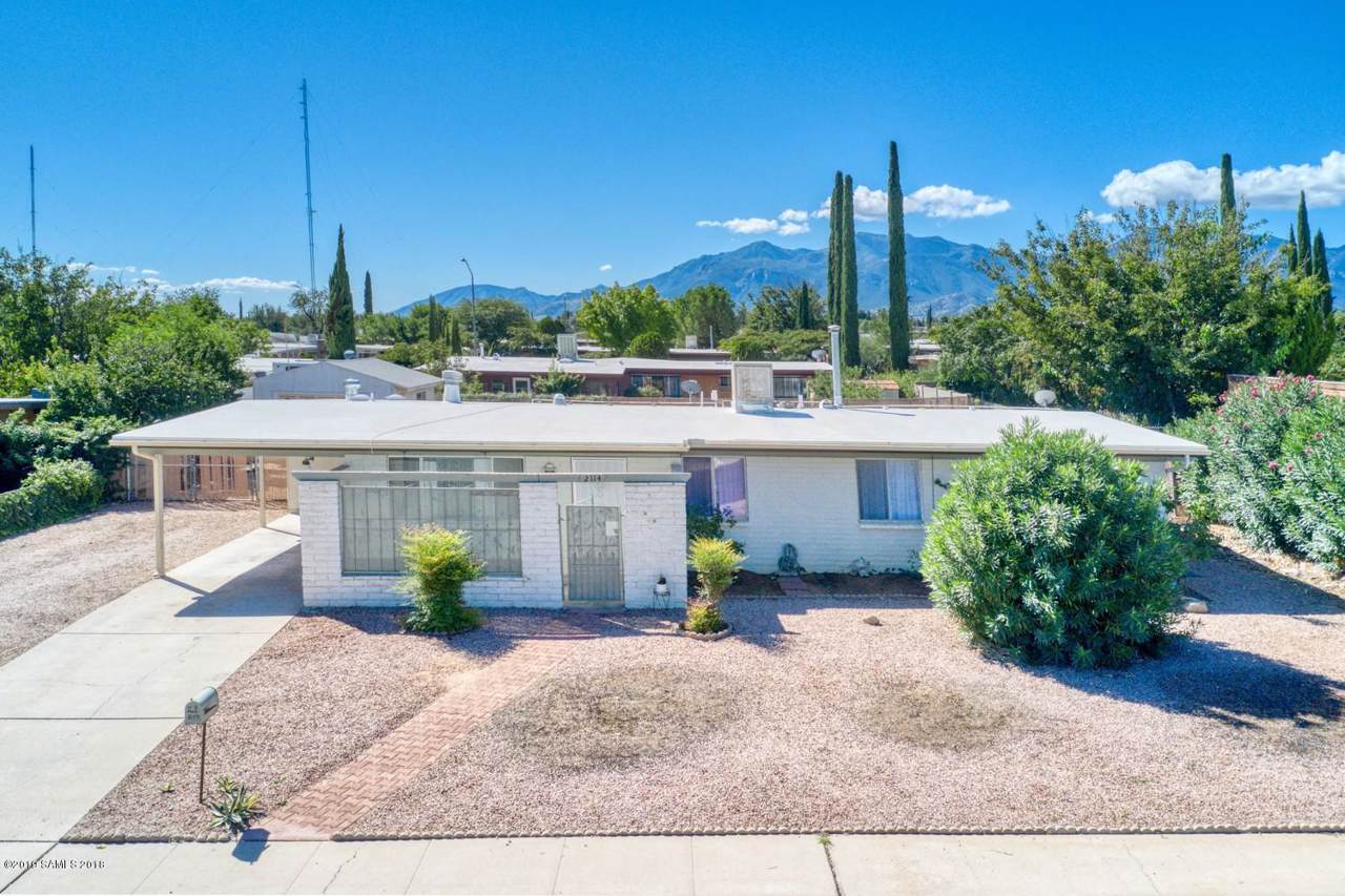 2114 Santa Rosa Drive - Photo 1