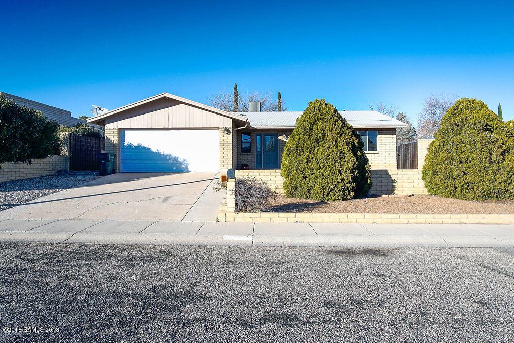 1120 Mimosa Circle - Photo 1