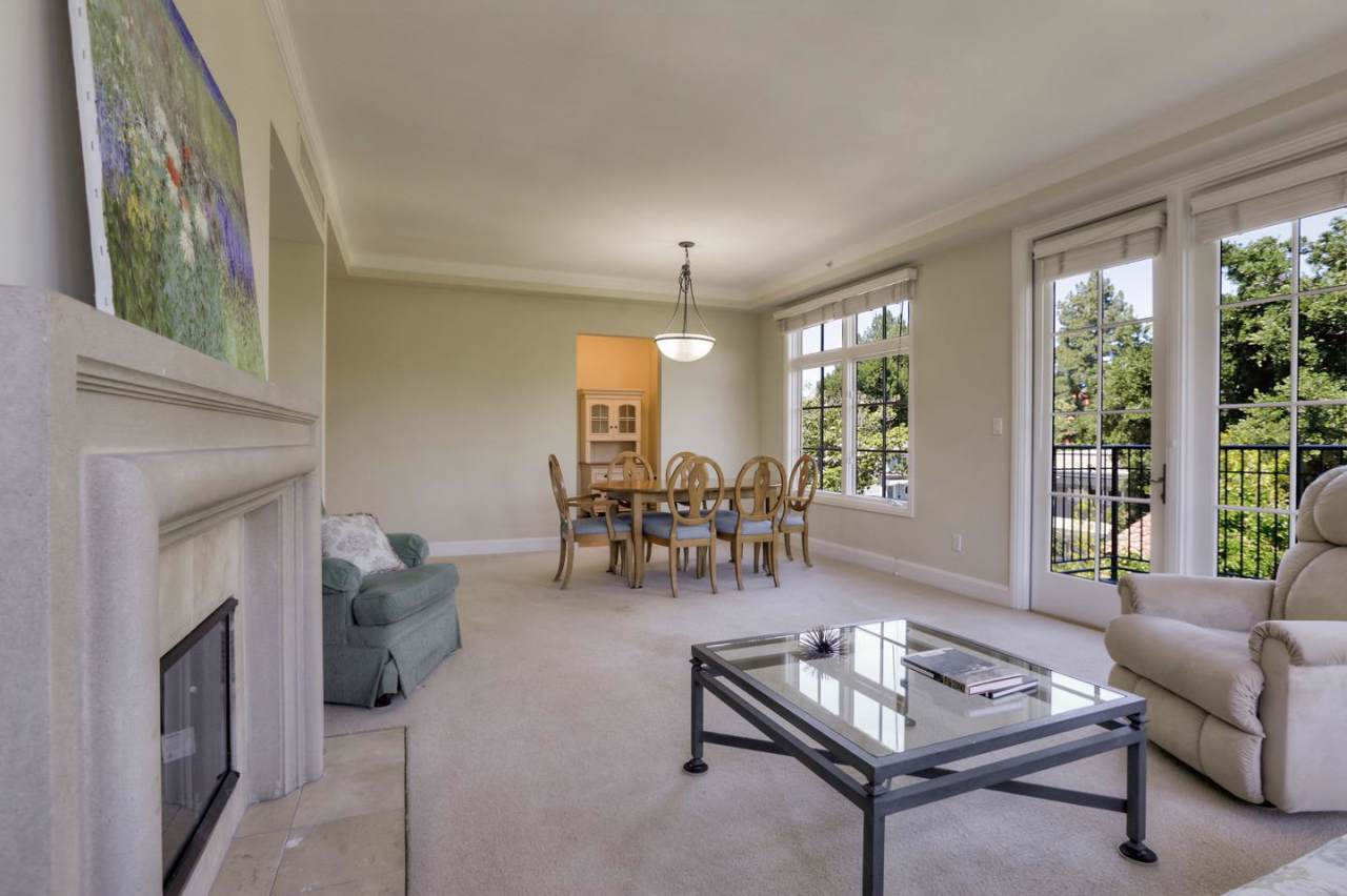 555 Byron St 302 - Photo 1