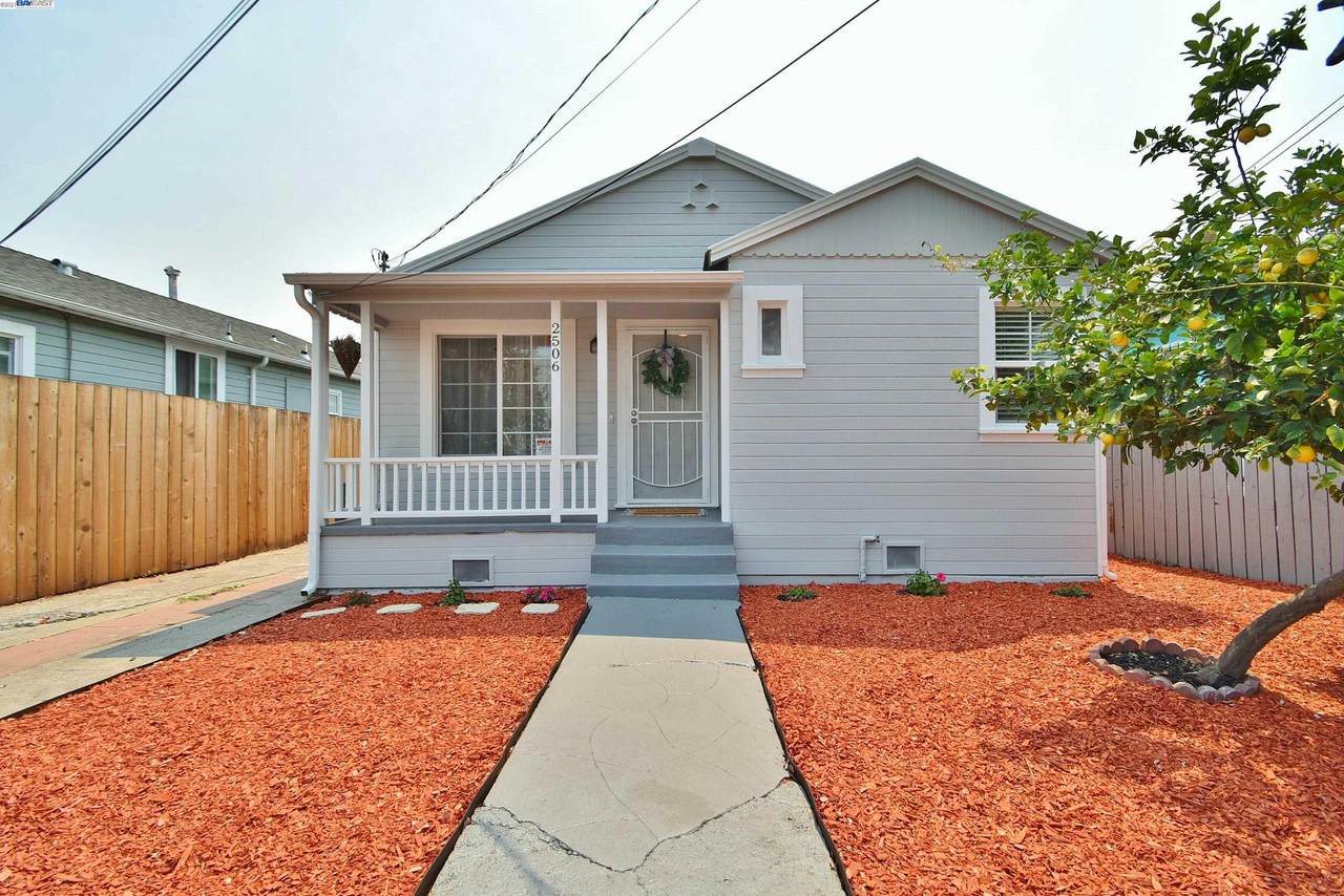 2506 77Th Ave - Photo 1
