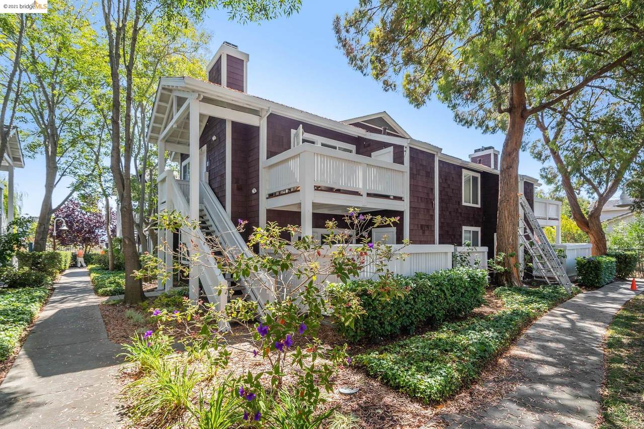 206 Bayside Ct - Photo 1