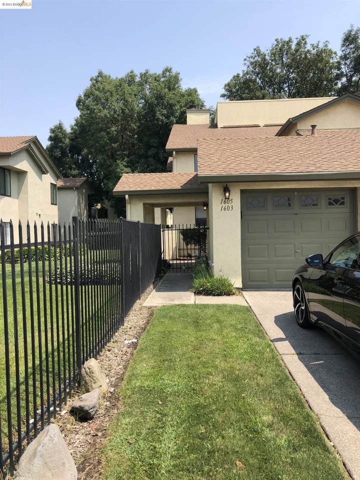 1605 Porter Way - Photo 1