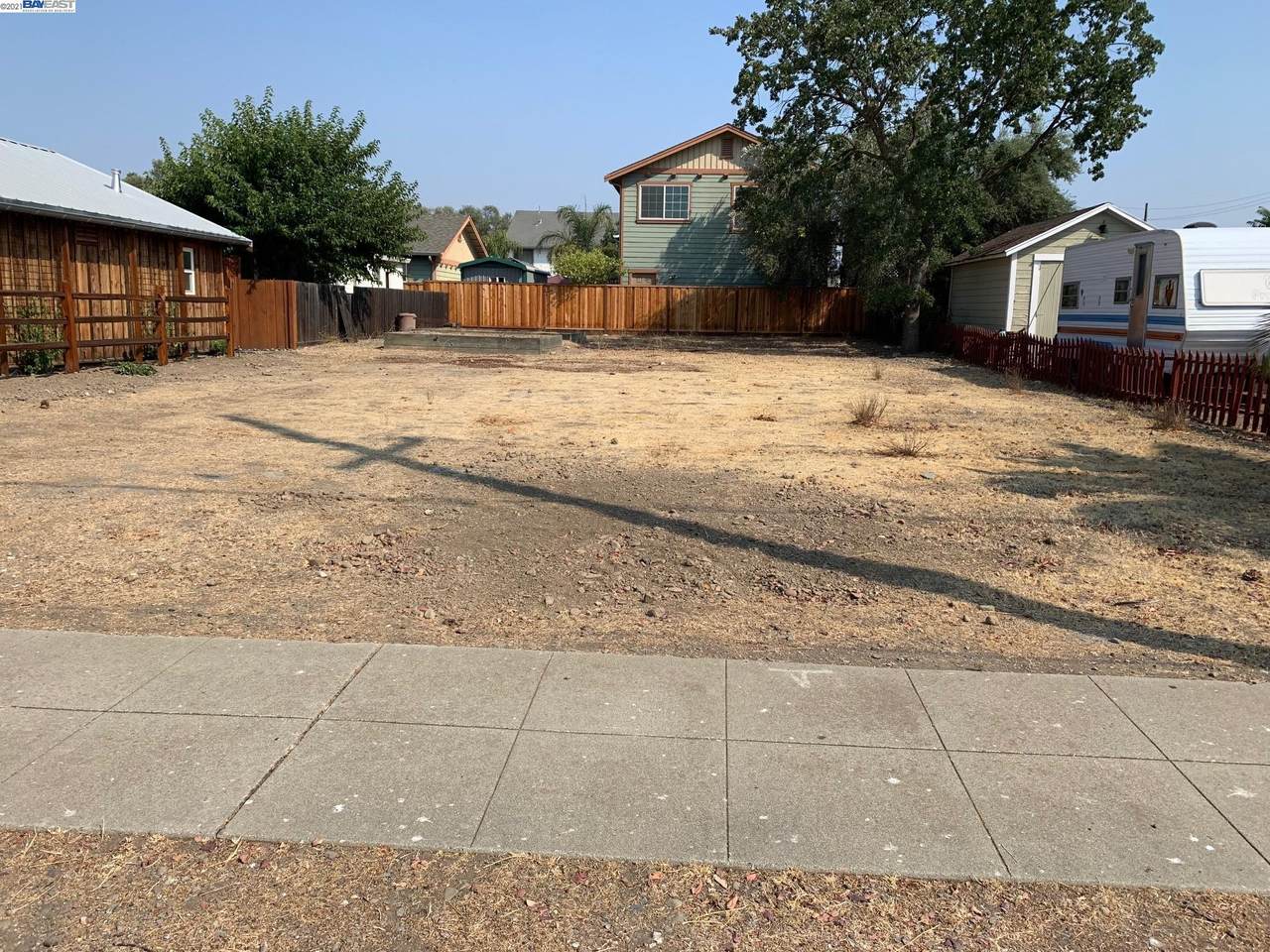 7 Th St - Photo 1
