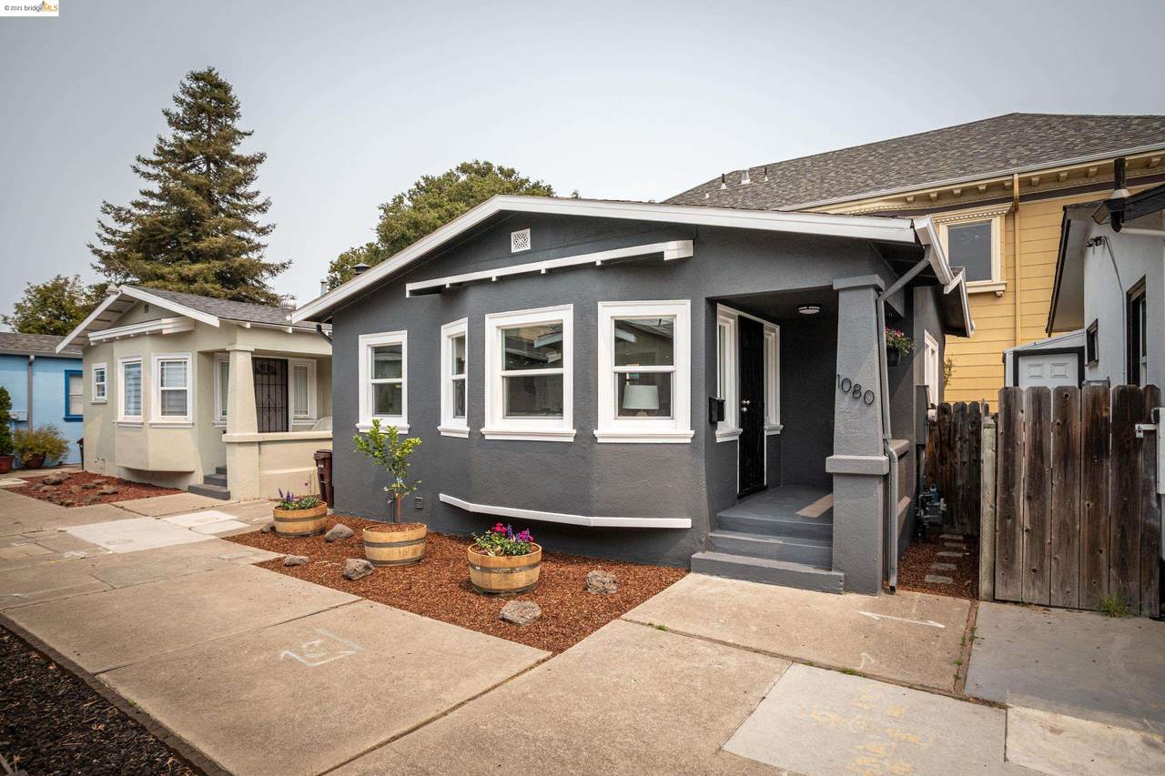 1080 16Th St - Photo 1