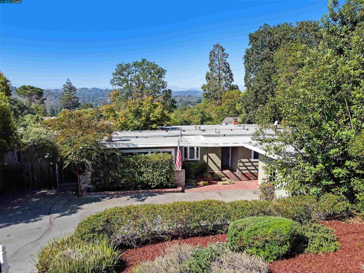 1321 Sunset Loop - Photo 1