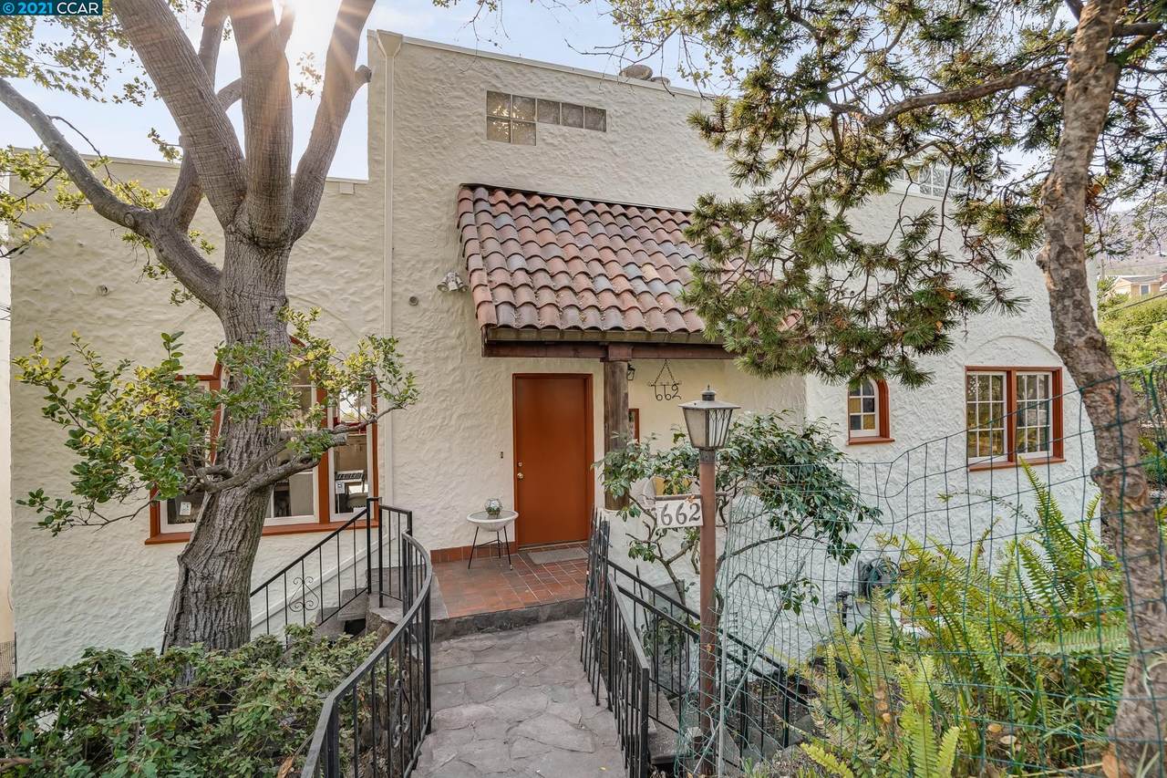 662 Santa Rosa Ave - Photo 1