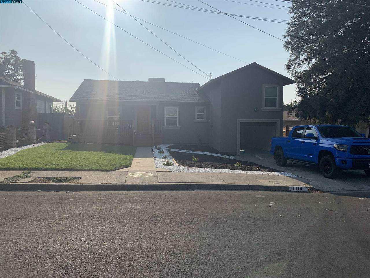 1116 Klengel St - Photo 1