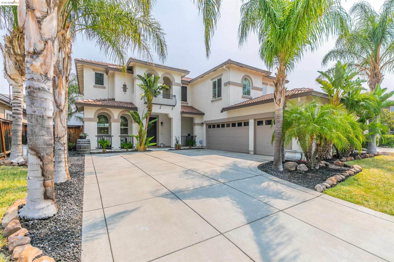 142 Pescara Blvd - Photo 1