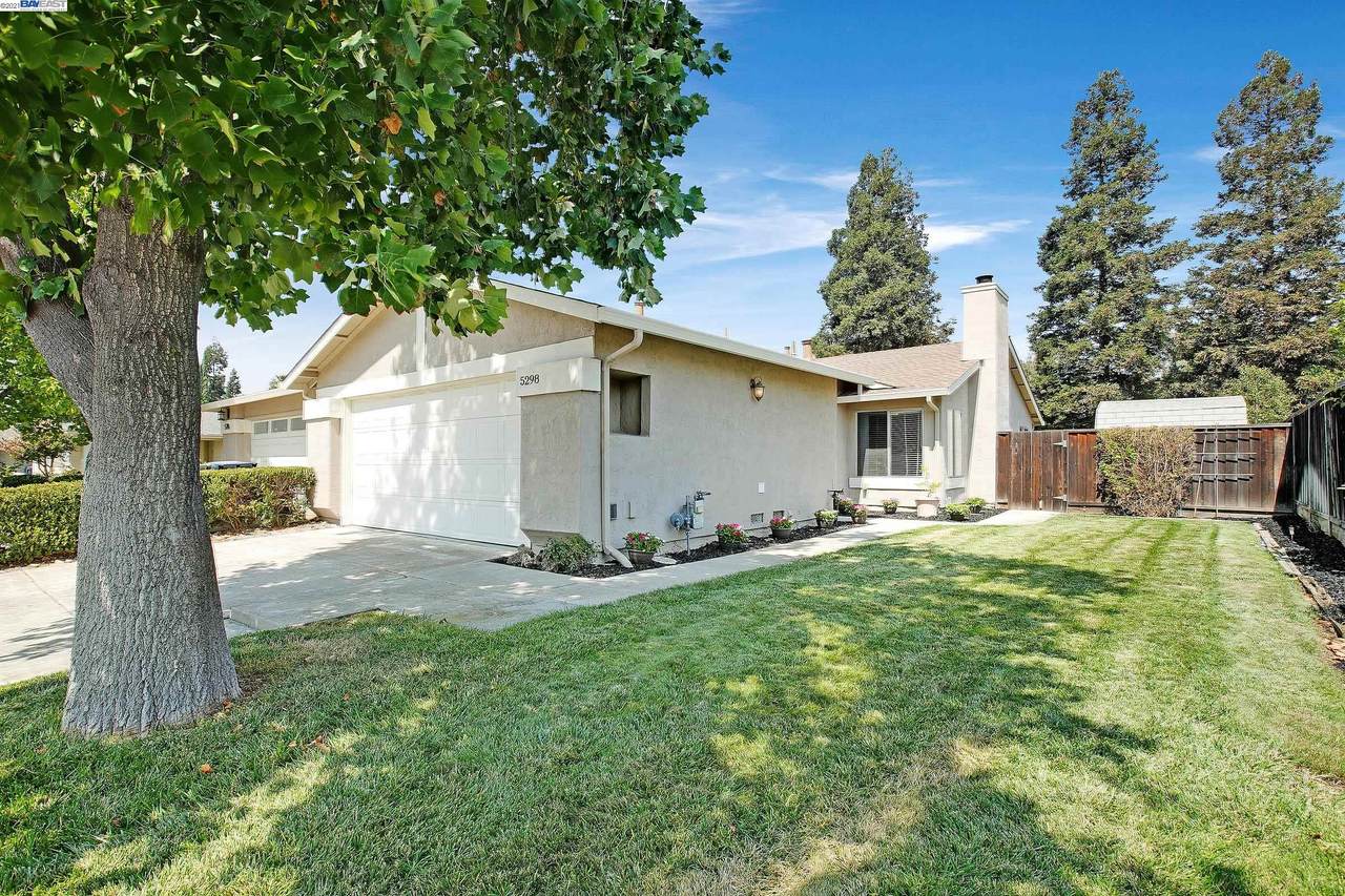 5298 Lenore Ave - Photo 1