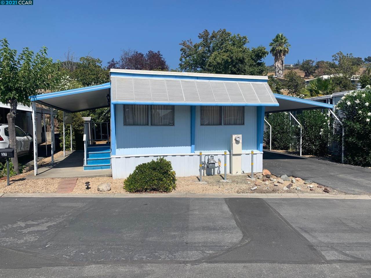 37 Galloway Drive - Photo 1